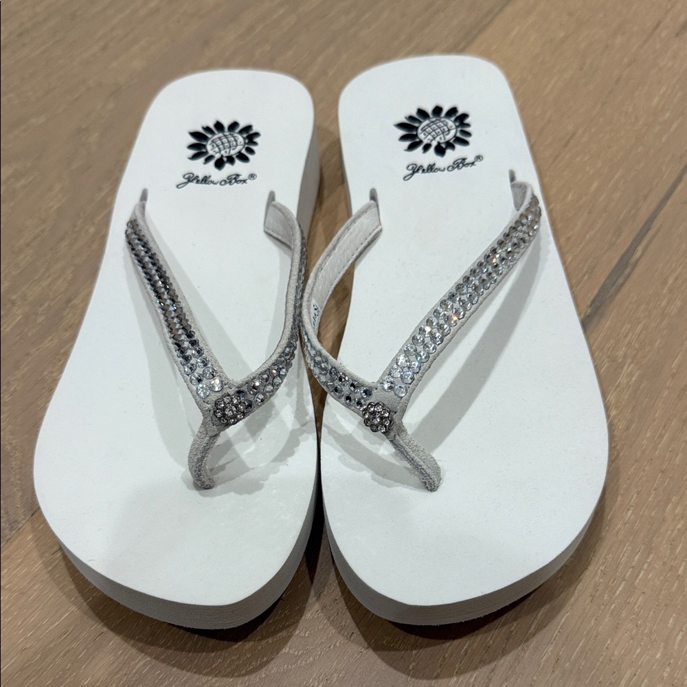 NWOT- White Rhinestone Flip Flops